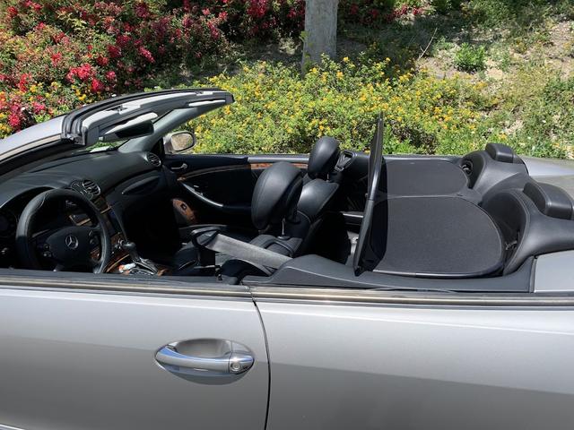 Photo of 2006 Silver Mercedes-Benz CLK-Class