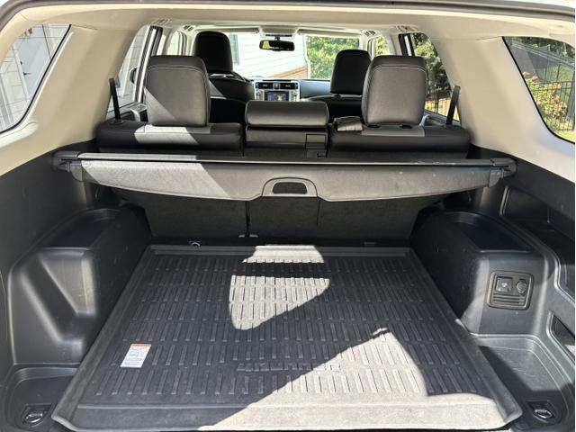 Photo of 2017 White Toyota 4Runner