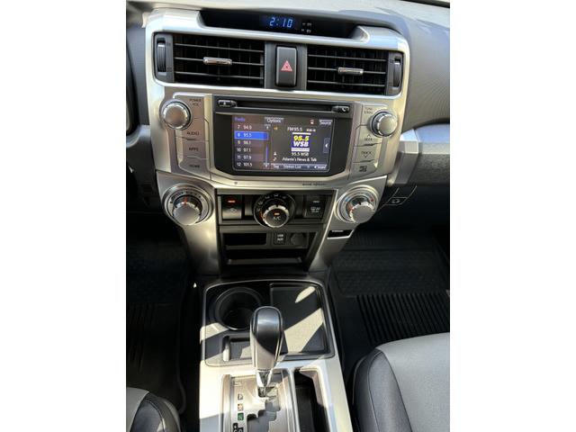Photo of 2017 White Toyota 4Runner