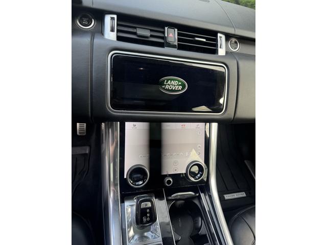 Photo of 2020 White Land Rover Range Rover Sport