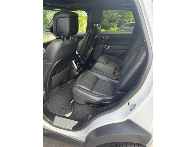 Photo of 2020 White Land Rover Range Rover Sport