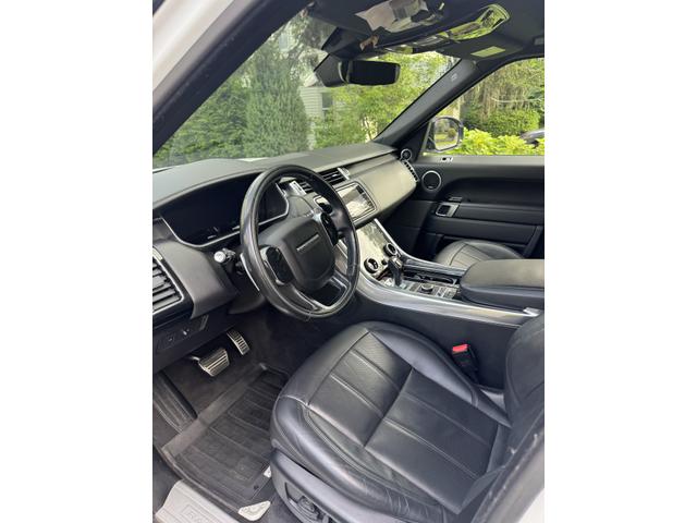Photo of 2020 White Land Rover Range Rover Sport