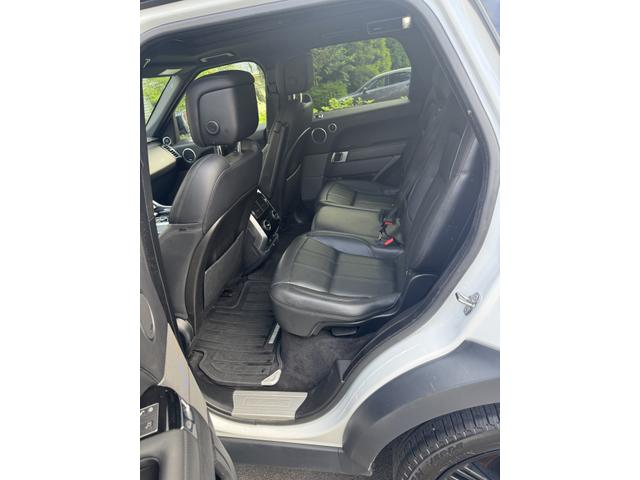 Photo of 2020 White Land Rover Range Rover Sport