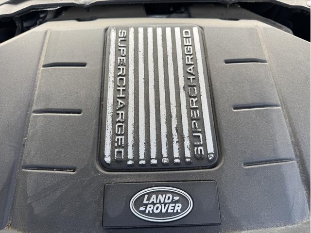Photo of 2020 White Land Rover Range Rover Sport