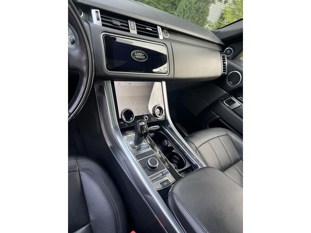Photo of 2020 White Land Rover Range Rover Sport