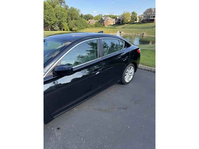 Photo of 2016 Black Acura ILX