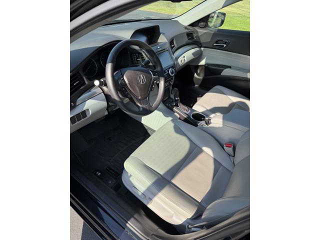 Photo of 2016 Black Acura ILX