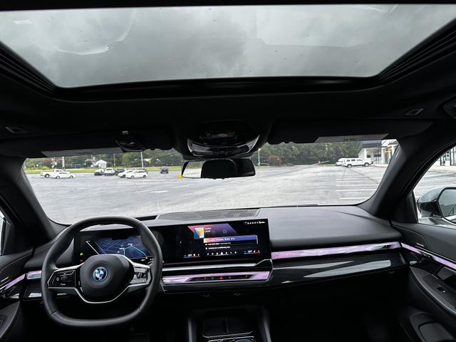 Photo of 2024 Black BMW i5