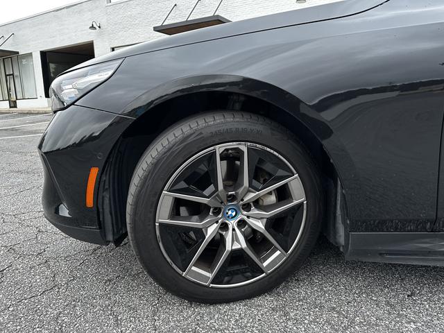 Photo of 2024 Black BMW i5