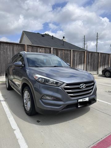 Photo of 2016 Gray Hyundai TUCSON