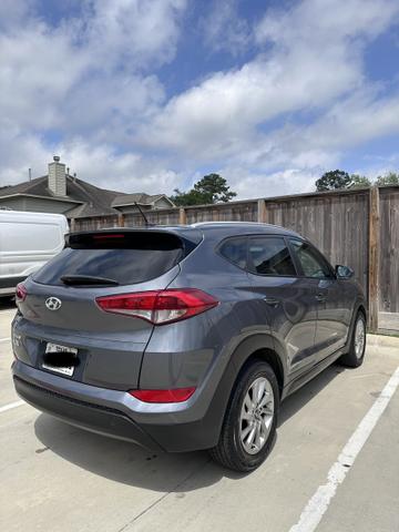 Photo of 2016 Gray Hyundai TUCSON