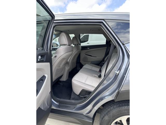 Photo of 2016 Gray Hyundai TUCSON