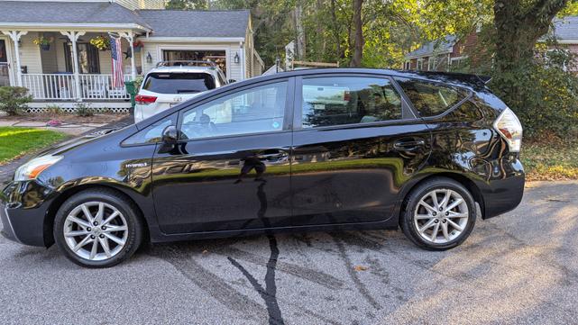Photo of 2013 Black Toyota Prius v