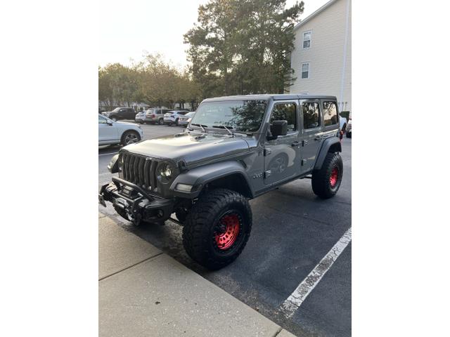 Photo of 2018 Gray Jeep Wrangler Unlimited
