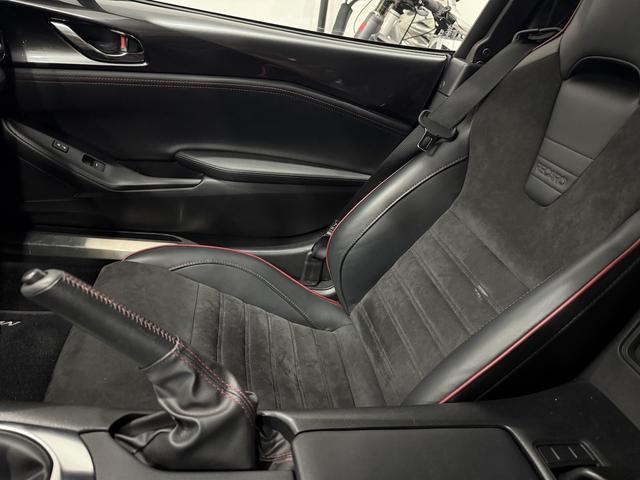 Photo of 2018 Gray Mazda MX-5 Miata
