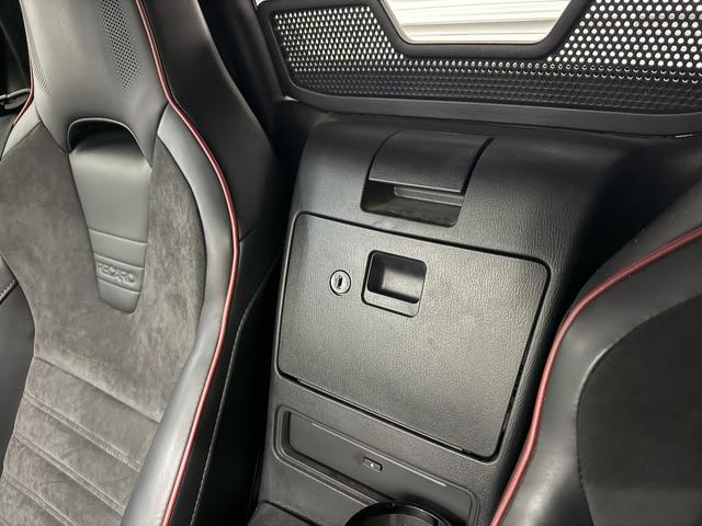 Photo of 2018 Gray Mazda MX-5 Miata