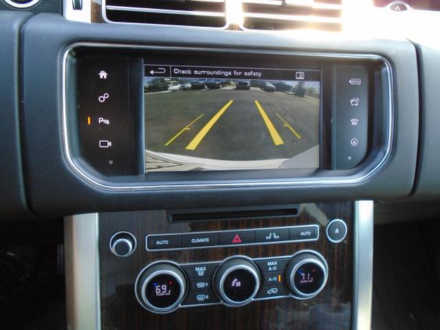 Photo of 2016 White Land Rover Range Rover