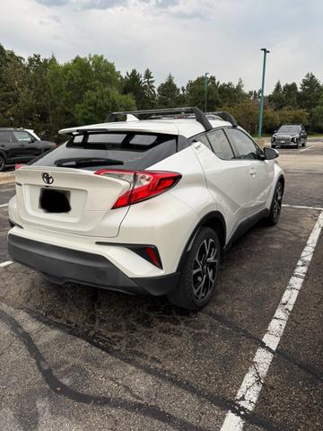 Photo of 2018 White Toyota C-HR