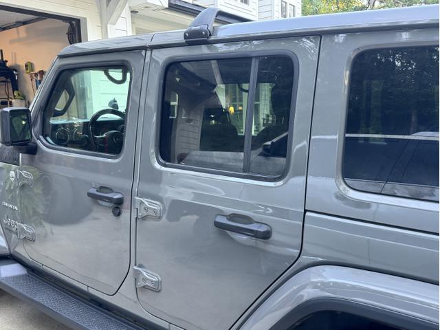 Photo of 2018 Gray Jeep Wrangler Unlimited