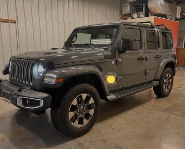 Photo of 2018 Gray Jeep Wrangler Unlimited
