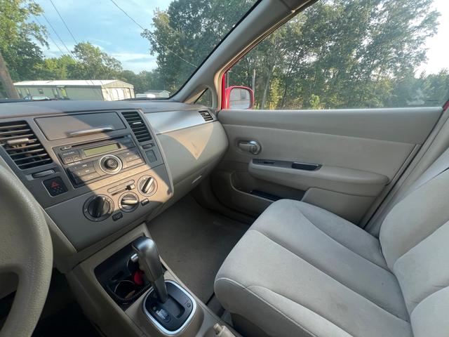 Photo of 2007 Red Nissan Versa