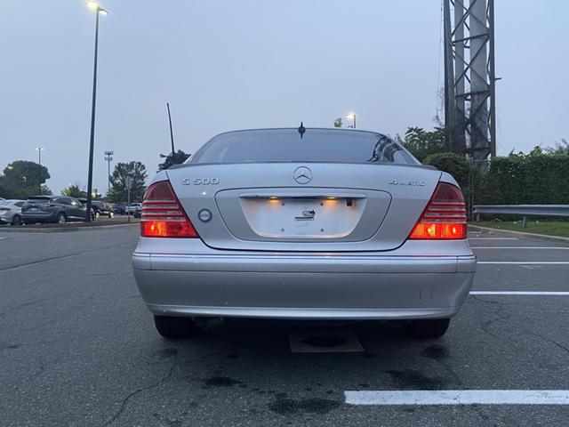 Photo of 2005 Silver Mercedes-Benz S-Class