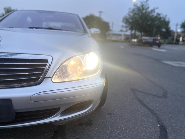 Photo of 2005 Silver Mercedes-Benz S-Class