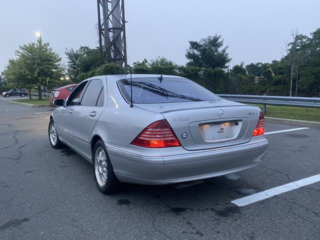 Photo of 2005 Silver Mercedes-Benz S-Class
