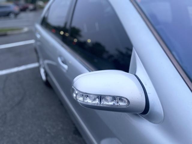 Photo of 2005 Silver Mercedes-Benz S-Class