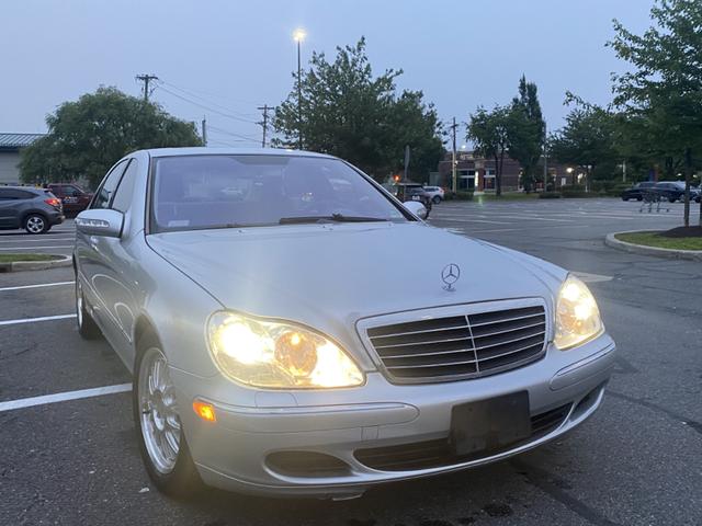 Photo of 2005 Silver Mercedes-Benz S-Class