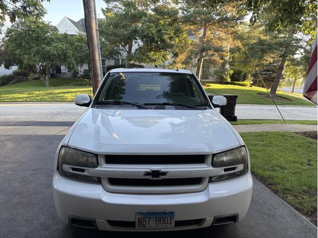 Photo of 2007 White Chevrolet Trailblazer
