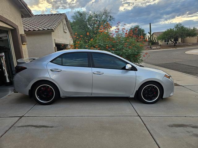 Photo of 2014 Silver Toyota Corolla