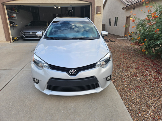 Photo of 2014 Silver Toyota Corolla