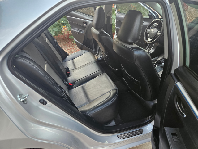 Photo of 2014 Silver Toyota Corolla