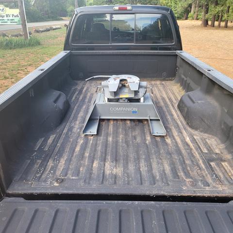 Photo of 2005 Black Ford F-350