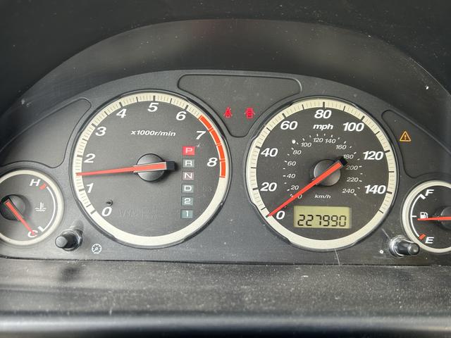 Photo of 2006 White Honda CR-V