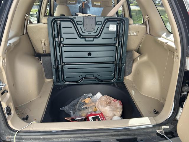 Photo of 2006 White Honda CR-V