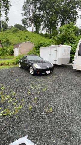 Photo of 2005 Black Nissan 350Z