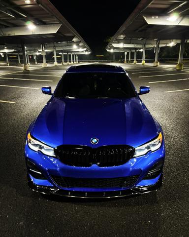 Photo of 2020 Blue BMW 330