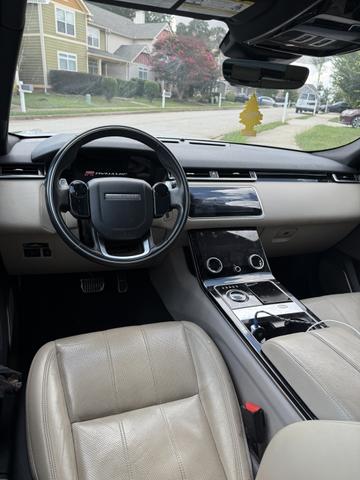 Photo of 2018 White Land Rover Range Rover Velar