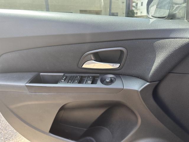 Photo of 2015 Gray Chevrolet Cruze