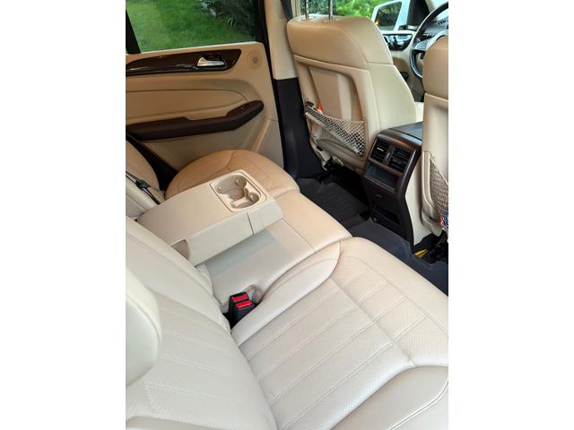 Photo of 2017 White Mercedes-Benz GLE 350