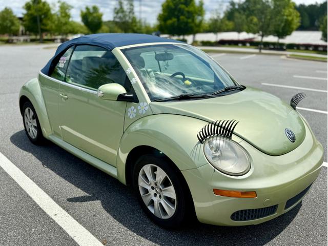 Photo of 2008 Green Volkswagen New Beetle