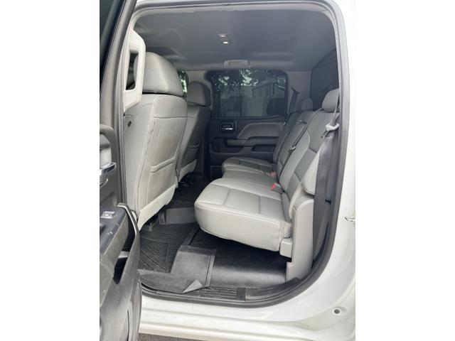Photo of 2019 White GMC Sierra 2500