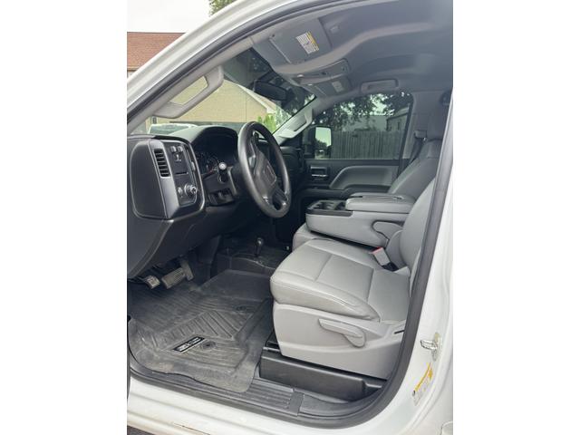 Photo of 2019 White GMC Sierra 2500