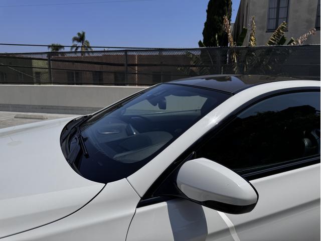 Photo of 2015 White BMW M6