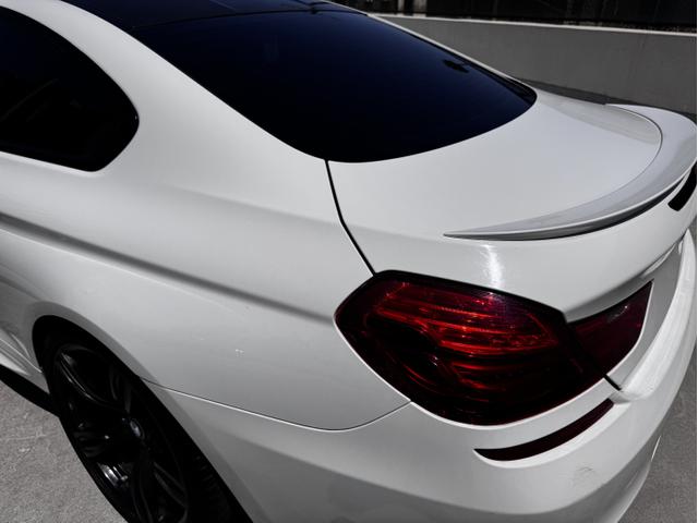 Photo of 2015 White BMW M6