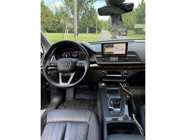 Photo of 2018 Silver Audi Q5