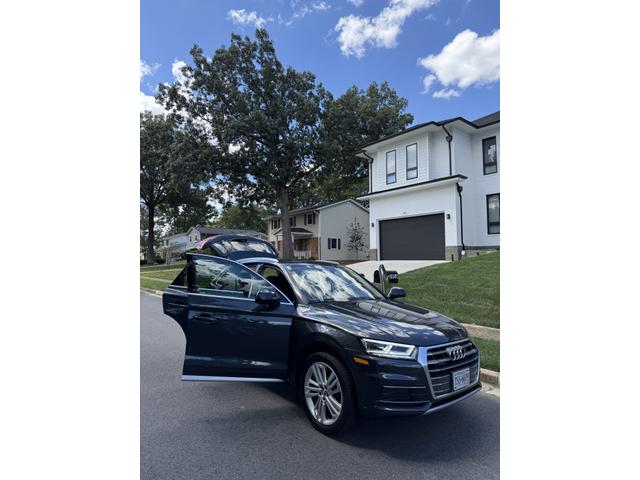 Photo of 2018 Silver Audi Q5