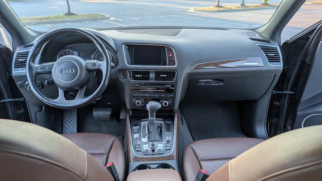 Photo of 2015 Black Audi Q5